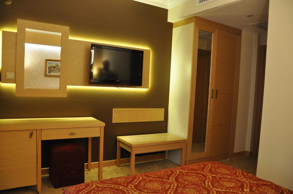 Gebze Palas Hotel ภายนอก รูปภาพ