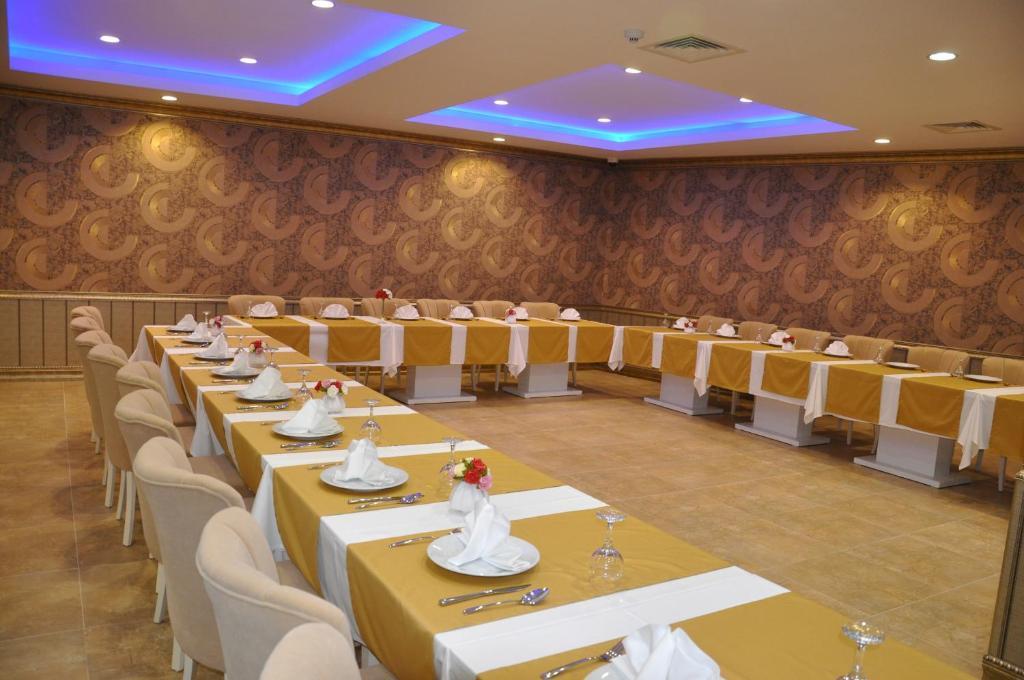 Gebze Palas Hotel ภายนอก รูปภาพ