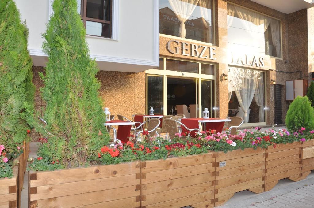 Gebze Palas Hotel ภายนอก รูปภาพ