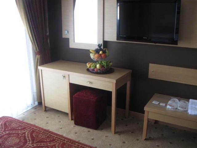 Gebze Palas Hotel ภายนอก รูปภาพ